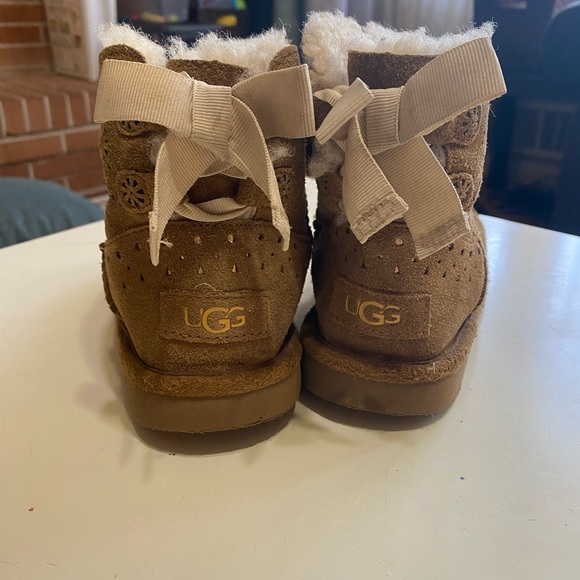 UGG Other - Tan UGG boots